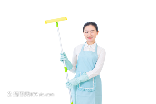 保潔員手拿玻璃刷